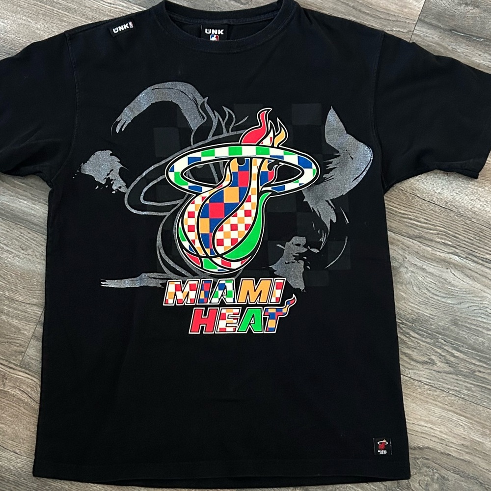 UNK nba Miami Heat glow in the dark black t shirt men’s oversized small